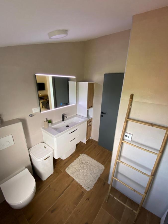 Holiday Home “Marko” With Heated Pool! ニン エクステリア 写真